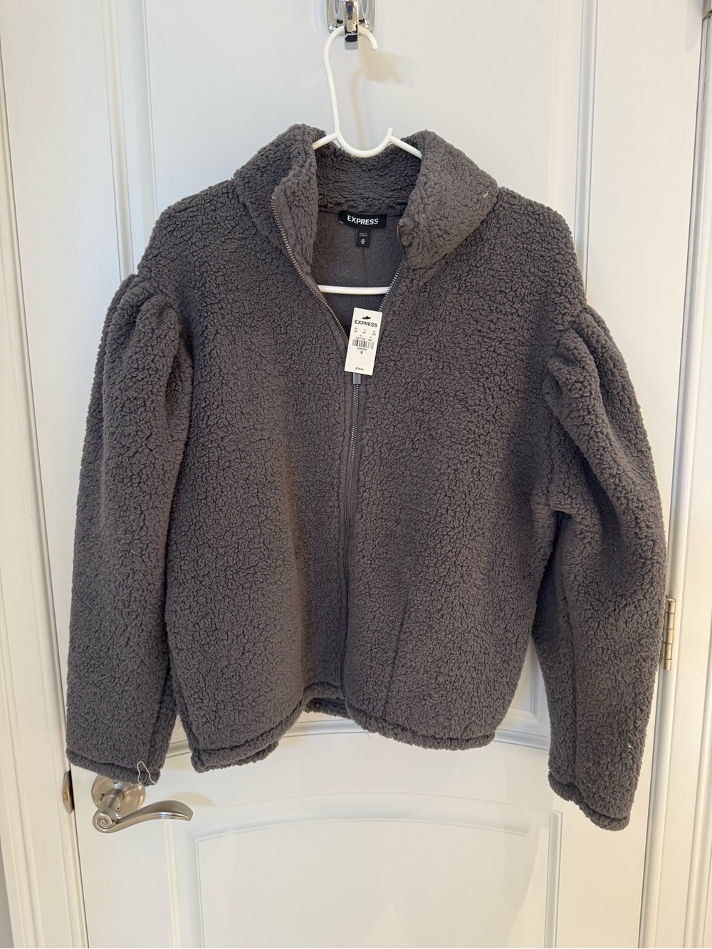 Express *NWT* Grey Sherpa Zip-Up Jacket Size M - Picture 1 of 5